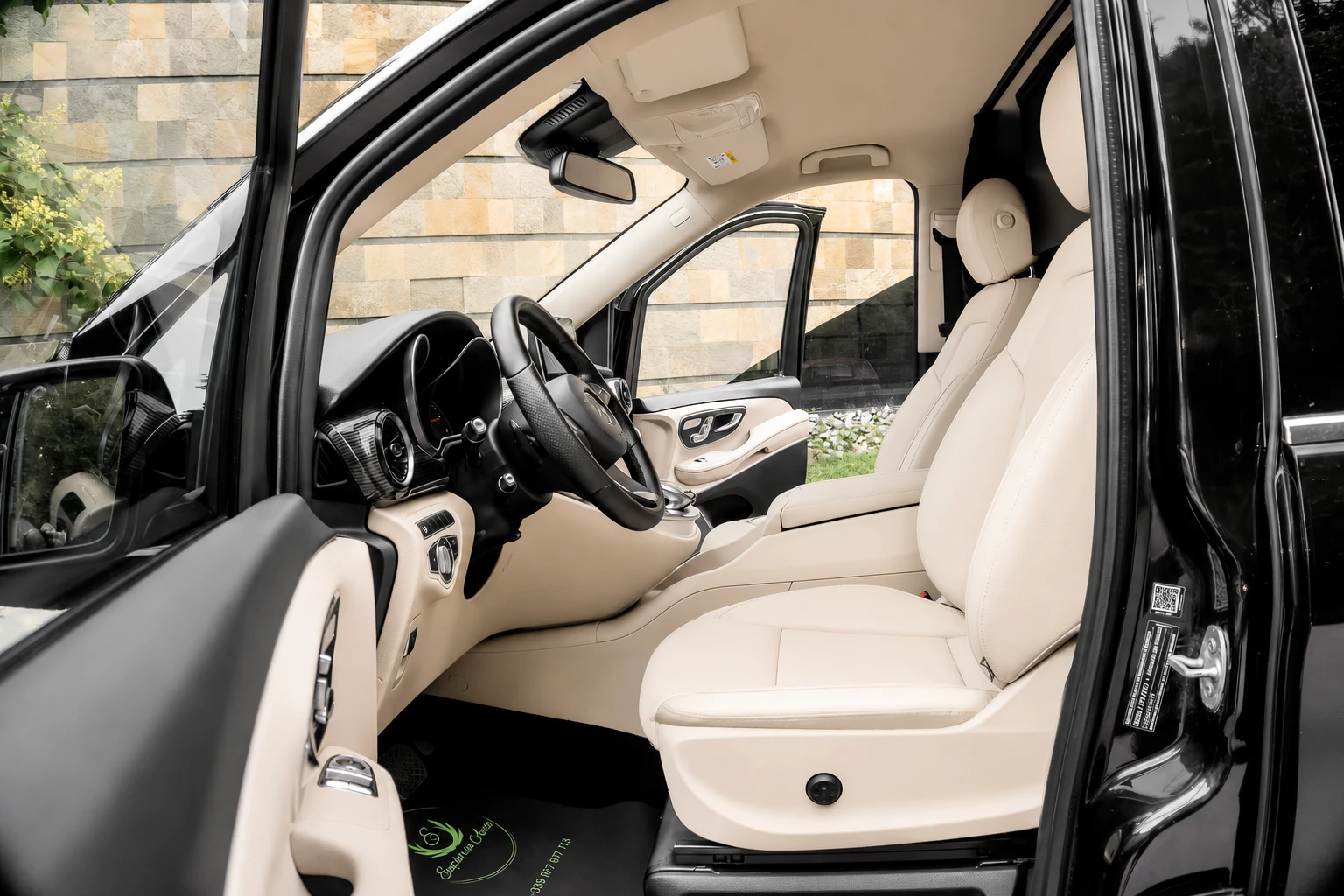 Mercedes-Benz V 300 d* AMG* EXTRALONG* 3XTV* PREMIUM* MEMORY* VIP, снимка 9 - Автомобили и джипове - 55067548