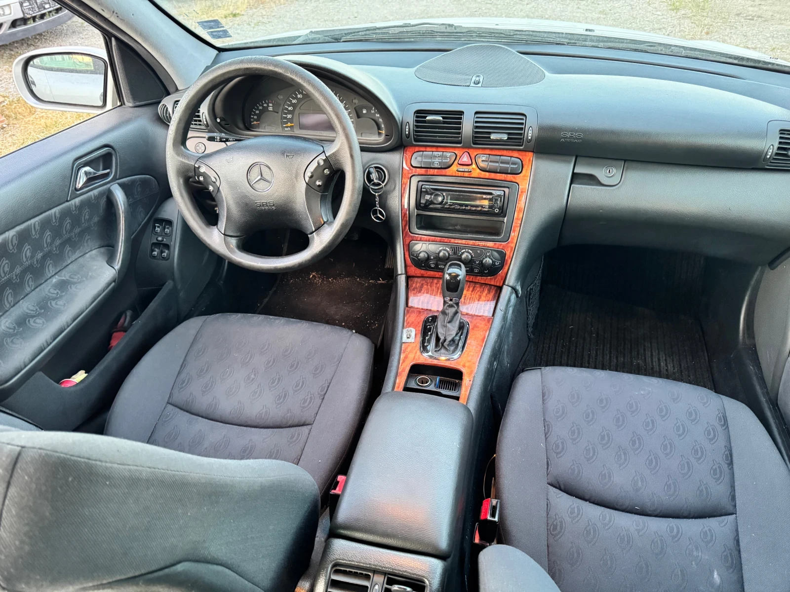 Mercedes-Benz C 220 2.2cdi автоматик, снимка 4 - Автомобили и джипове - 55166050