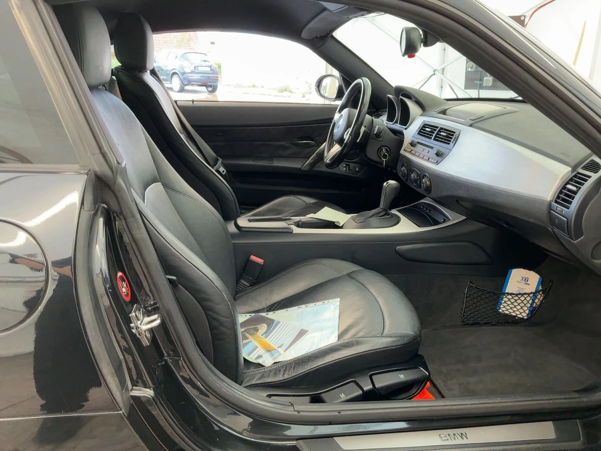 BMW Z4 3.0si Coupe, снимка 12 - Автомобили и джипове - 55304378