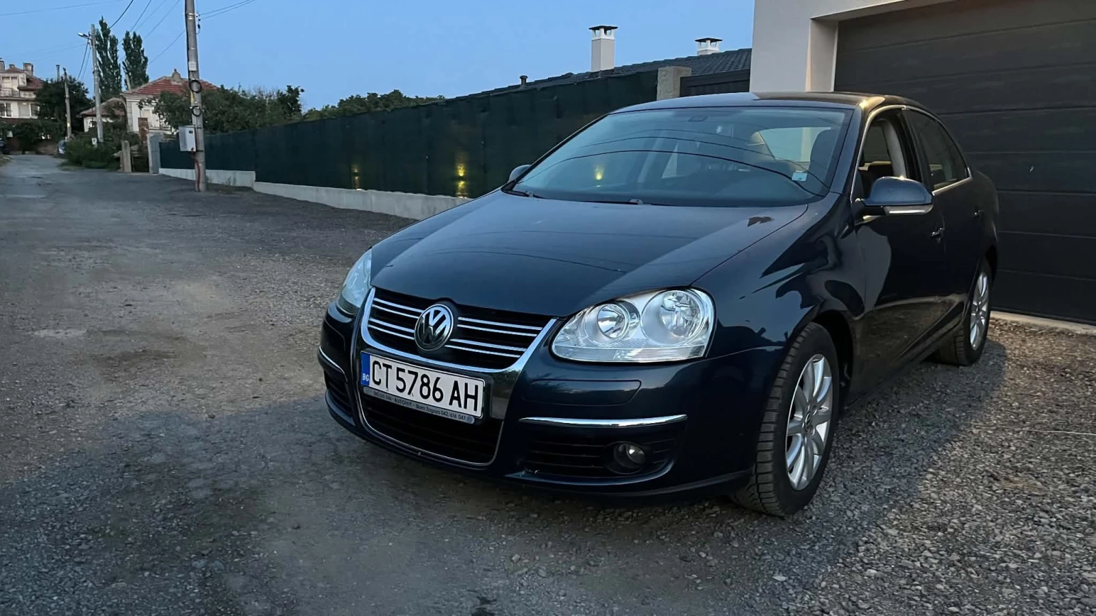 VW Jetta, снимка 2 - Автомобили и джипове - 55825170