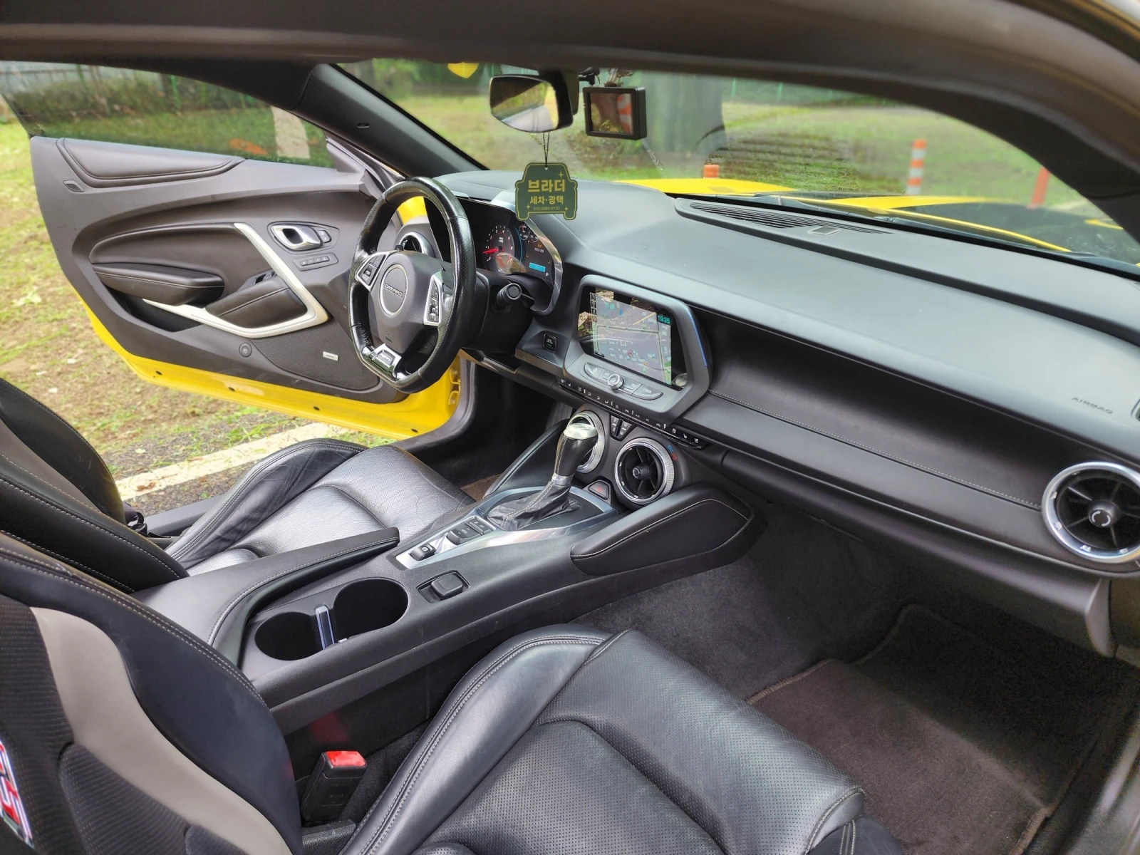 Chevrolet Camaro SS 6.2 V8 autogeorge.com, снимка 11 - Автомобили и джипове - 55974514