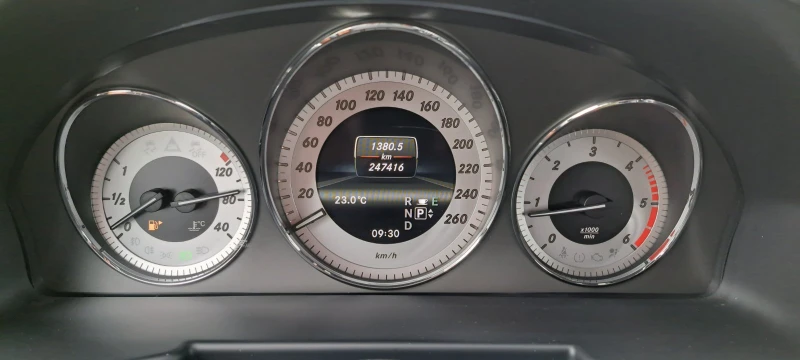 Mercedes-Benz GLK 2.2CDI Face LED Navi, снимка 13 - Автомобили и джипове - 47197152