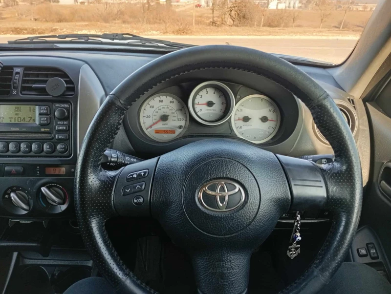 Toyota Rav4 2.0 D4D - ДЕСЕН, снимка 6 - Автомобили и джипове - 48745544