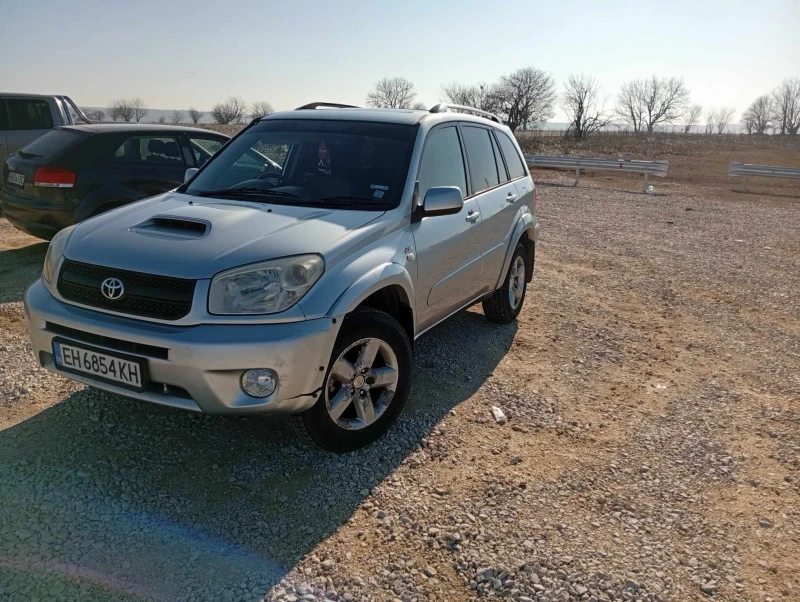 Toyota Rav4 2.0 D4D - ДЕСЕН, снимка 1 - Автомобили и джипове - 48745544