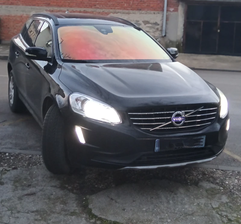 Volvo XC60, снимка 3 - Автомобили и джипове - 49311577