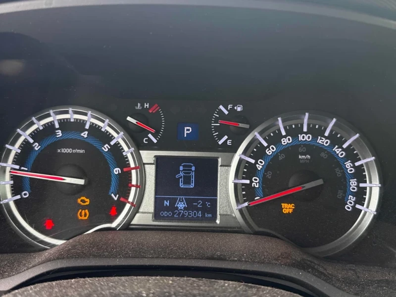 Toyota 4runner * SR5 * CARFAX * БЕЗ ПЪРВОНАЧАЛНА ВНОСКА, снимка 8 - Автомобили и джипове - 52698132