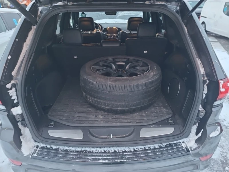 Jeep Grand cherokee * SRT * CARFAX * БЕЗ ПЪРВОНАЧАЛНА ВНОСКА, снимка 14 - Автомобили и джипове - 53097888