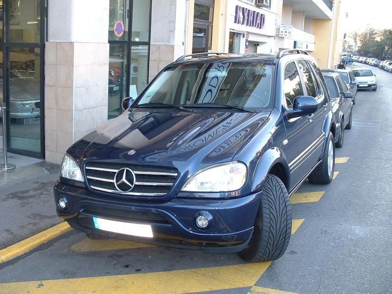 Mercedes-Benz ML 55 AMG НА ЧАСТИ!, снимка 1 - Автомобили и джипове - 47459844