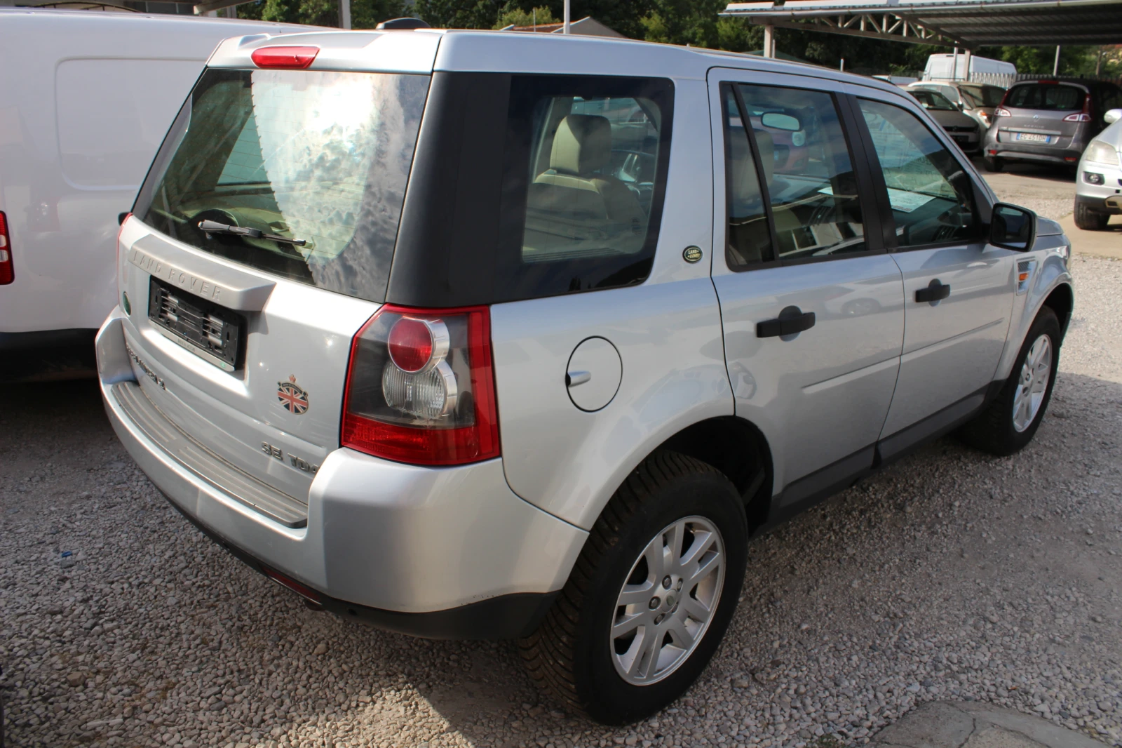 Land Rover Freelander 2 2.0ТДИ АВТОМАТИК - изображение 8