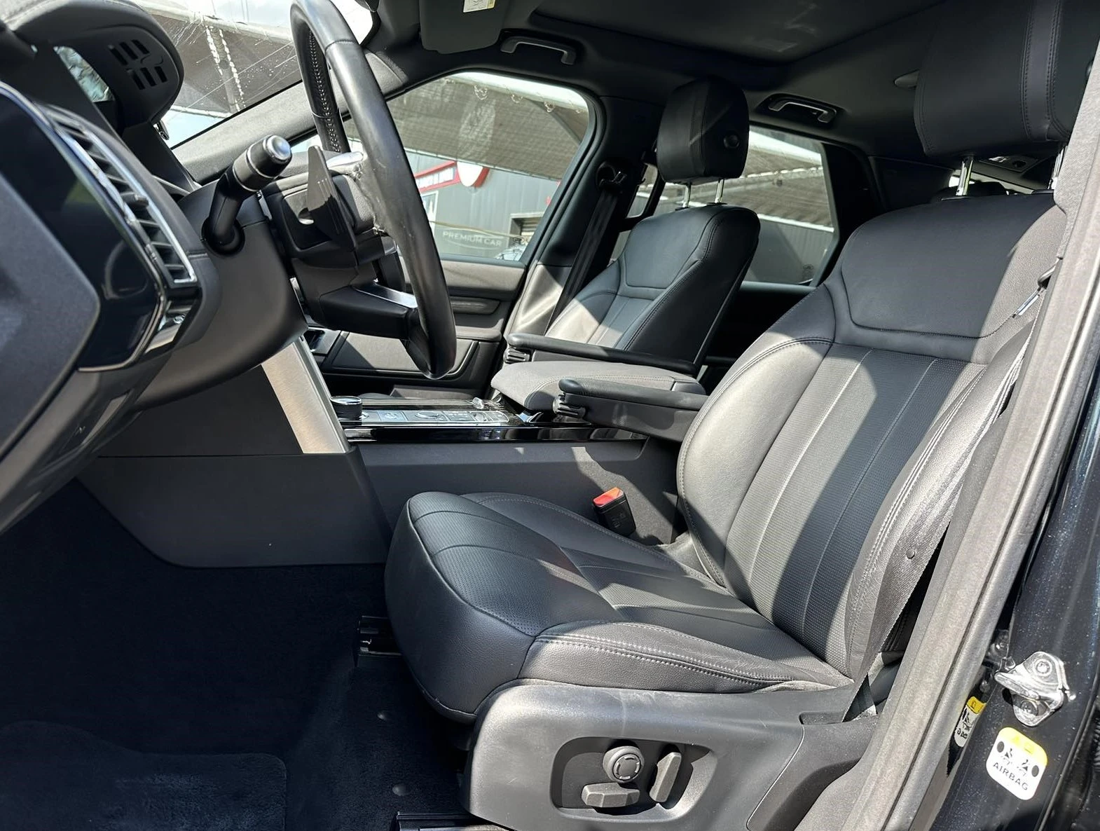 Land Rover Discovery 2.0 Si4 HSE - изображение 8