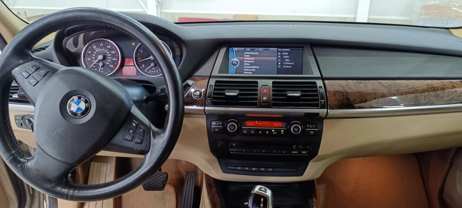 BMW X5  - изображение 8