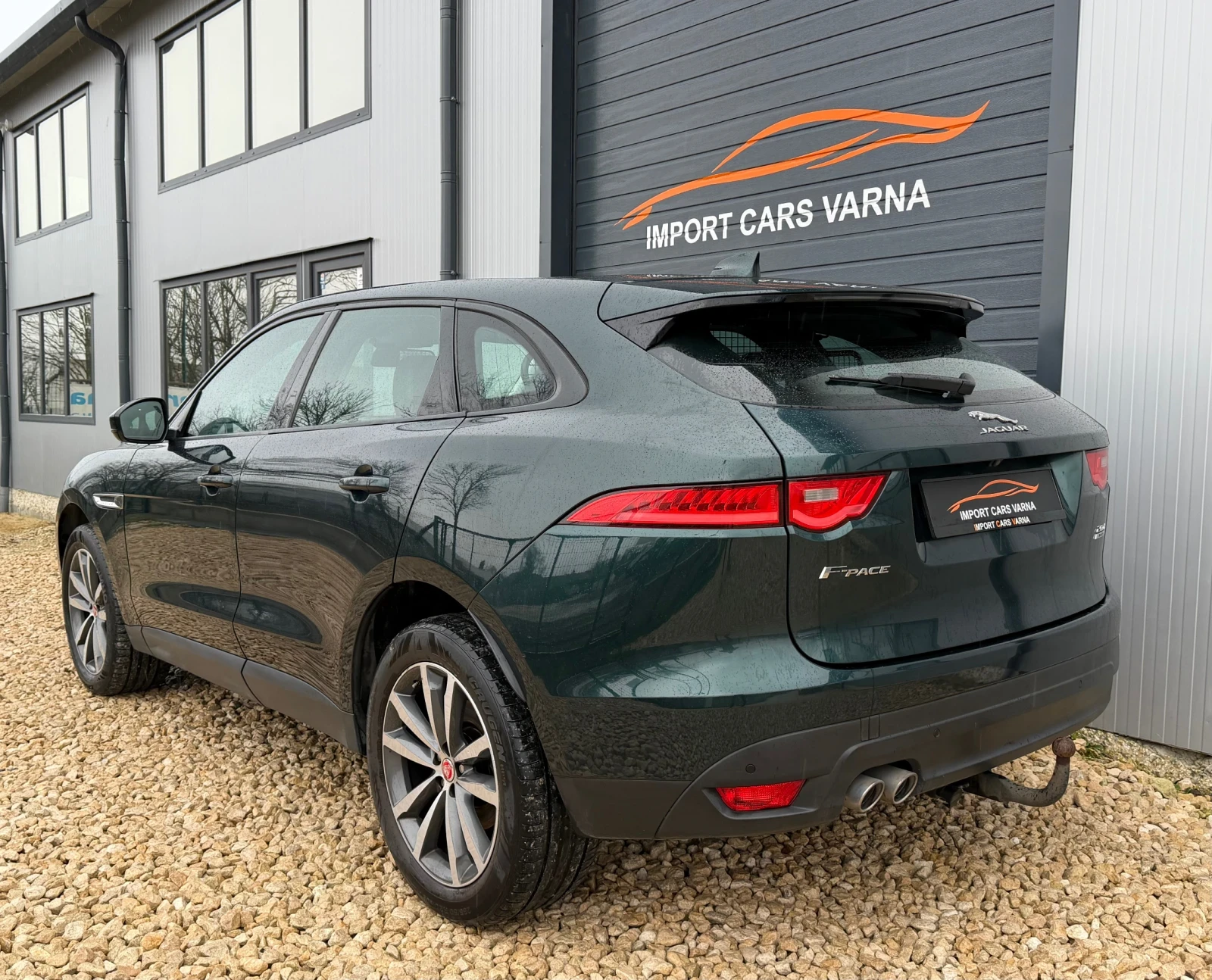 Jaguar F-PACE 2.0D 180k.c 2016 Panorama - изображение 6