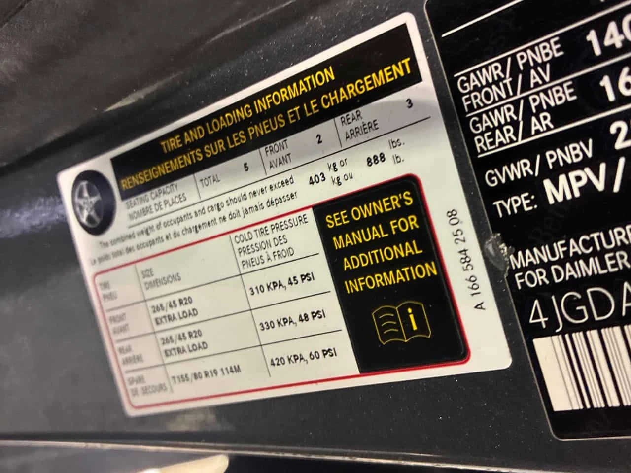 Mercedes-Benz GLE 400 CARFAX/ПАНОРАМА/ПОДГРЕВИ/360 CAM, снимка 16 - Автомобили и джипове - 53803943