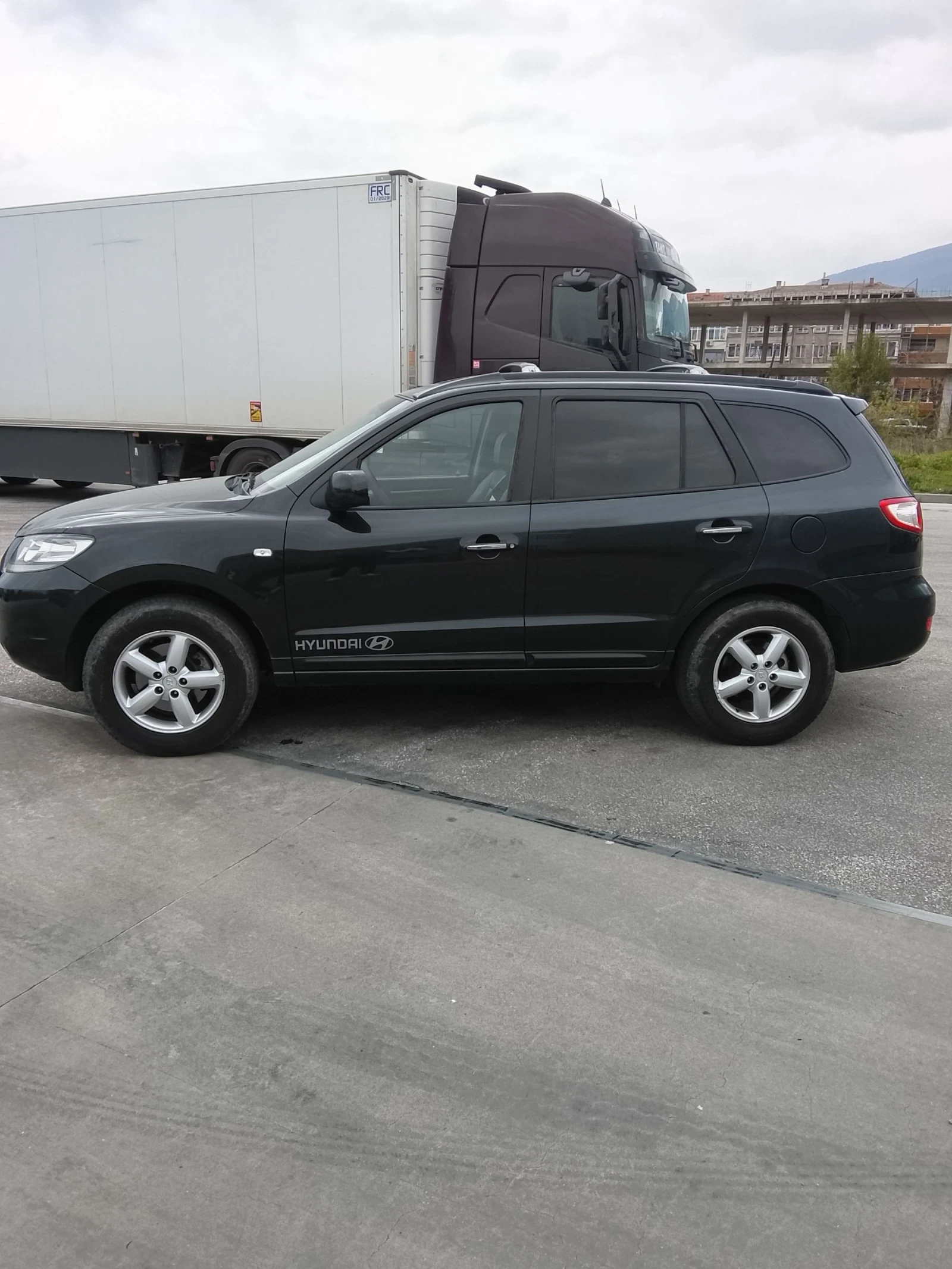 Hyundai Santa fe 2.7/уникат, снимка 3 - Автомобили и джипове - 54218896