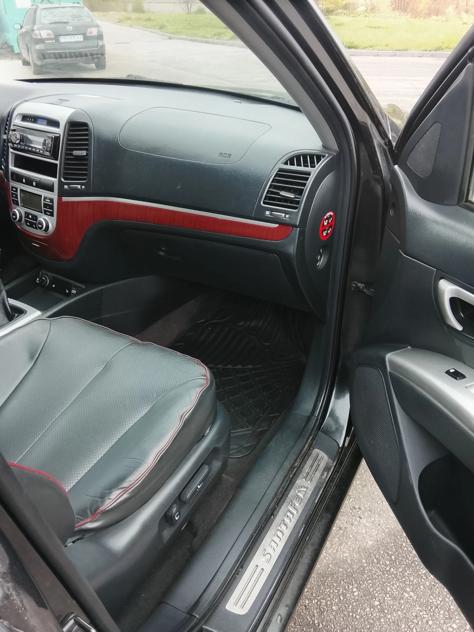 Hyundai Santa fe 2.7/уникат, снимка 6 - Автомобили и джипове - 54218896