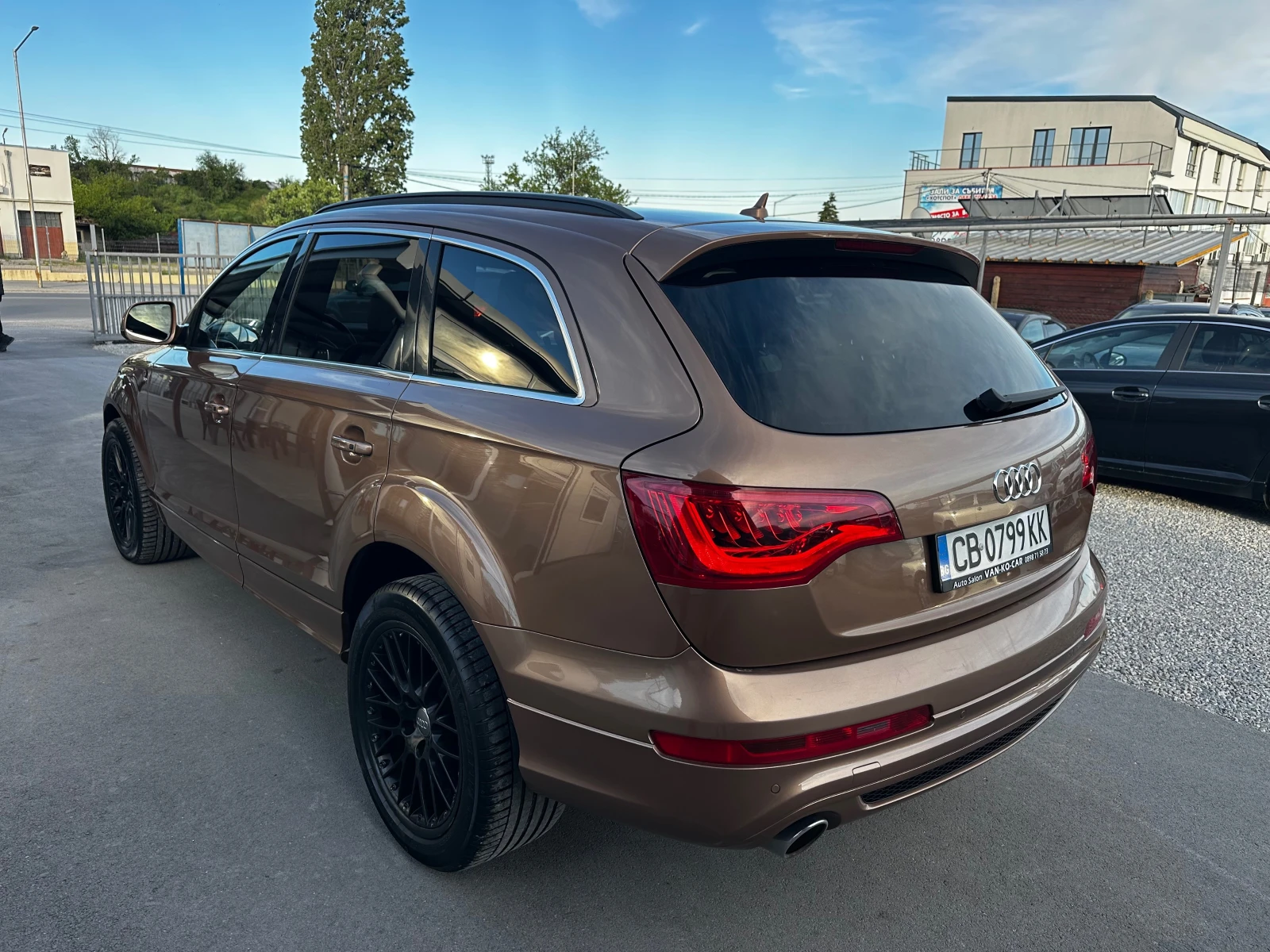 Audi Q7 3.0TDI Face* EXCLUSIVE* S-line* Distronic* FULL, снимка 3 - Автомобили и джипове - 54544167