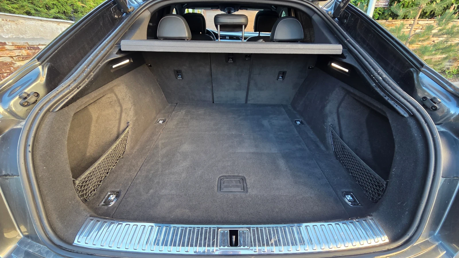 Audi Q8 114kwh Sportback Панорама, Автокаско!, снимка 14 - Автомобили и джипове - 54555349