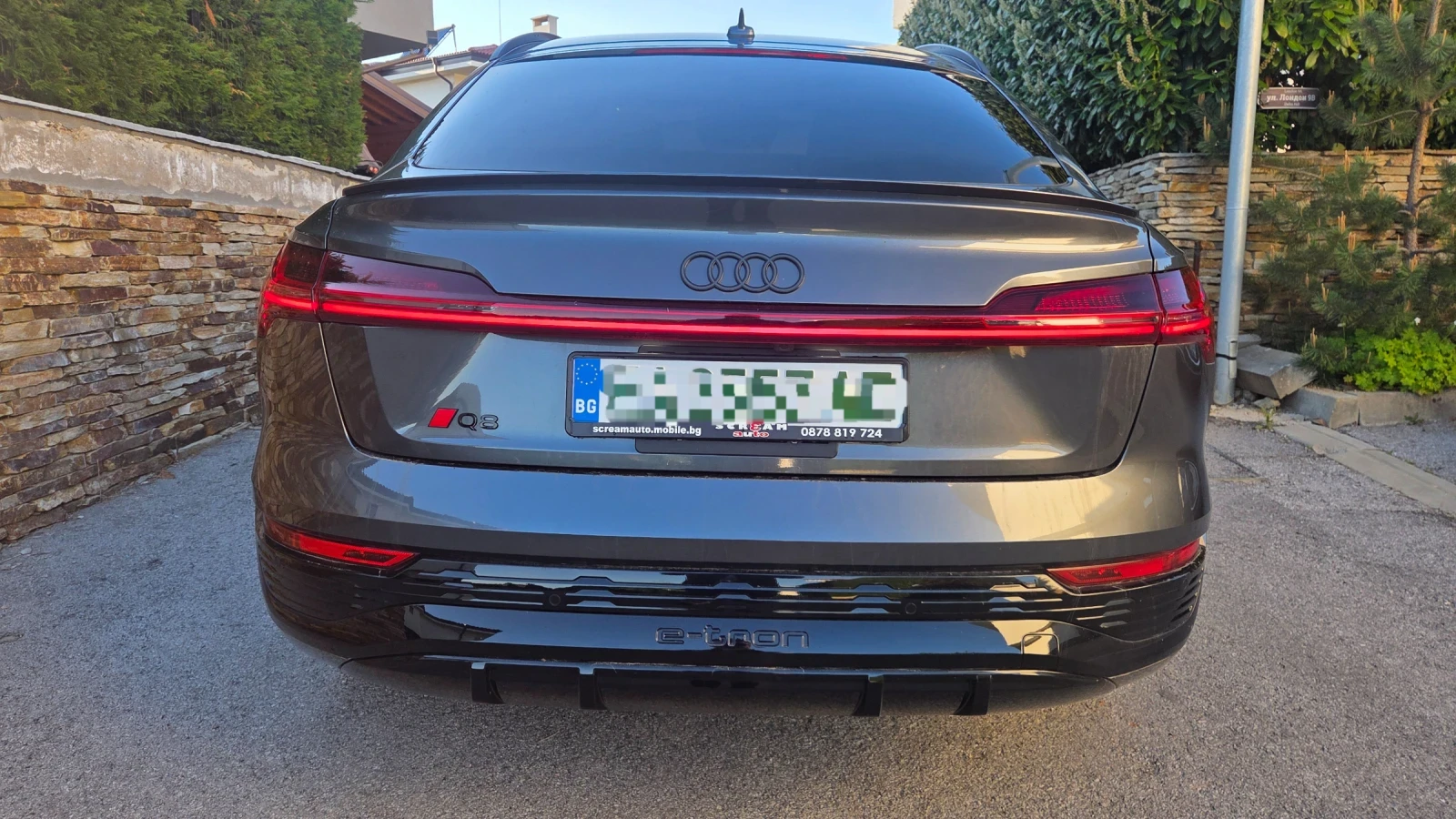 Audi Q8 114kwh Sportback Панорама, Автокаско!, снимка 5 - Автомобили и джипове - 54555349