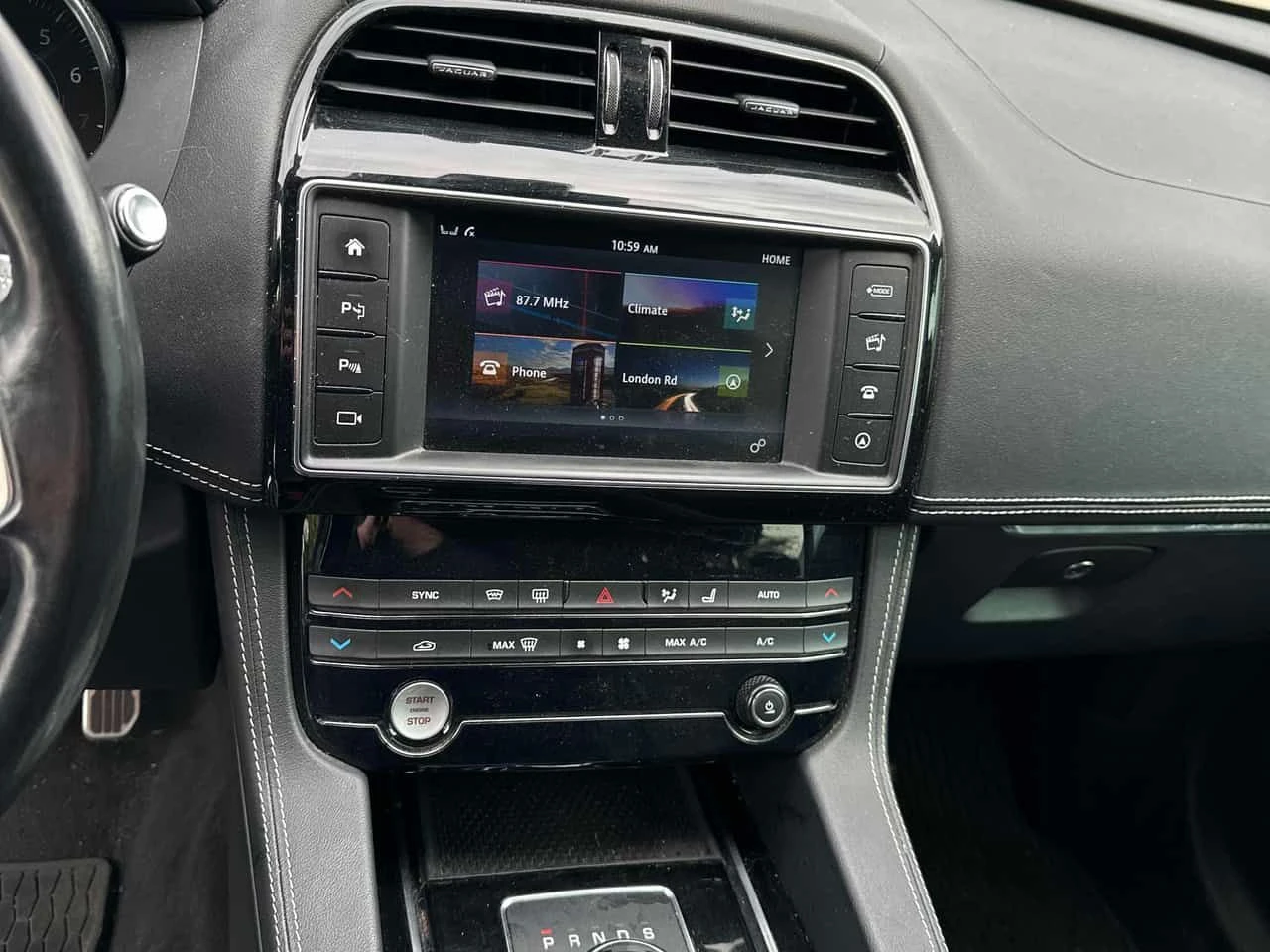 Jaguar F-PACE S/CARFAX/КОЖА/ПОДГРЕВ/ПАНОРАМА/, снимка 9 - Автомобили и джипове - 55077745