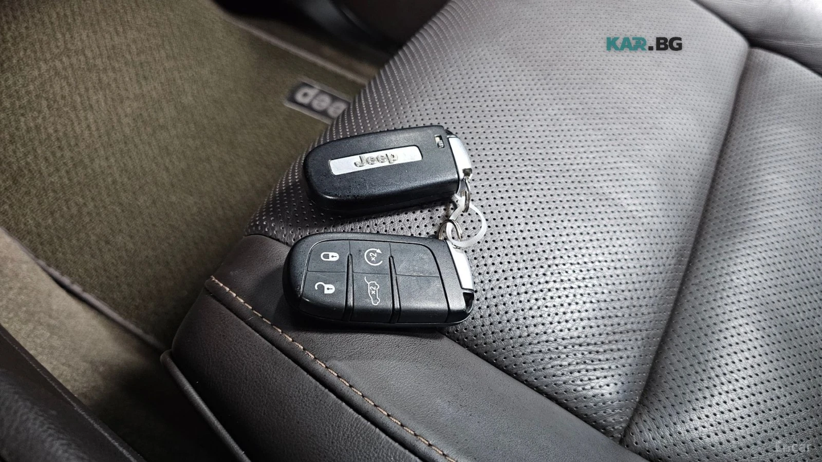 Jeep Grand cherokee 122K KM* SUMMIT* 4X4* DISTRONIC* HK* PANO* �����*  | Mobile.bg � ����������� 5