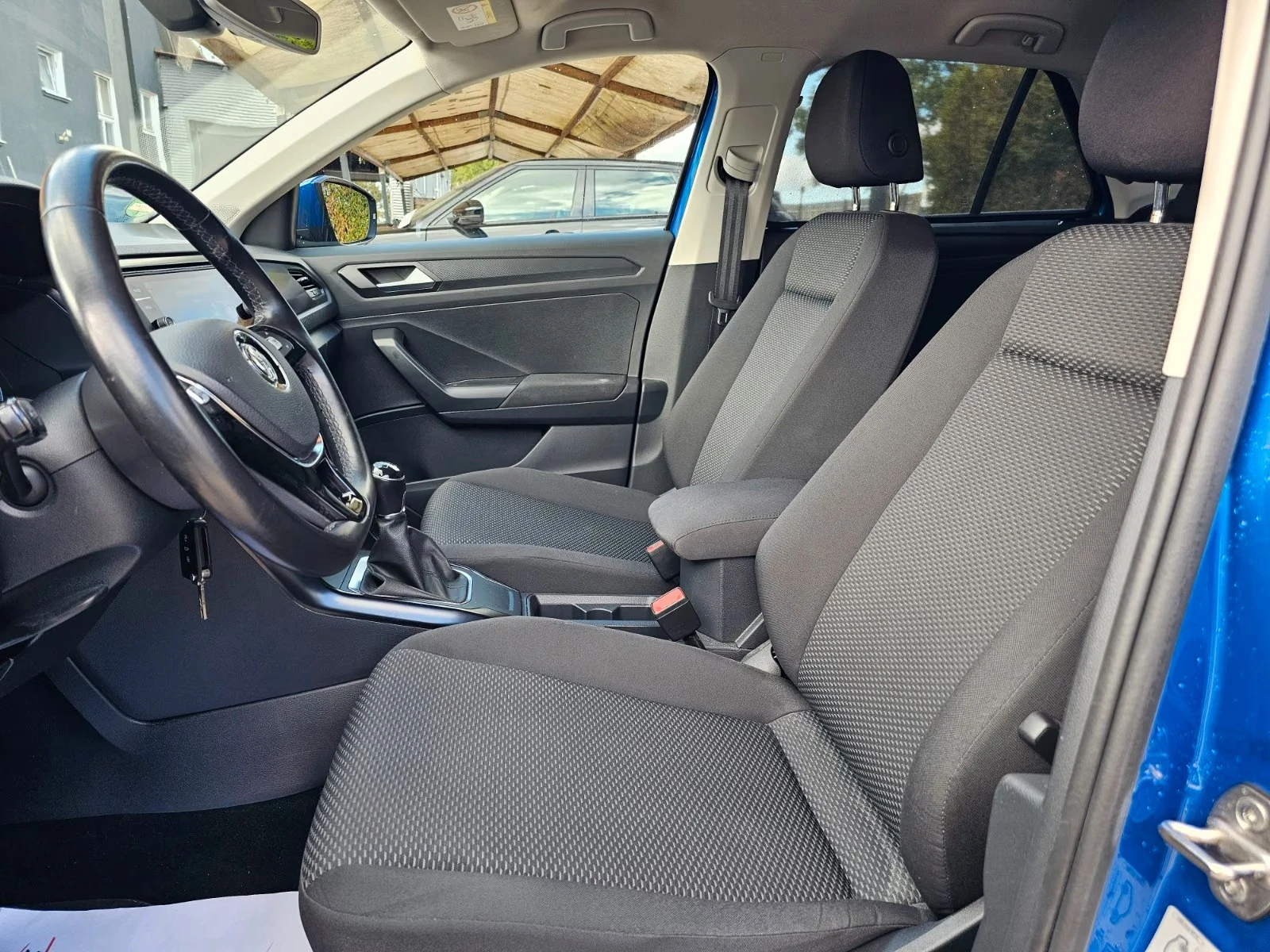 VW T-Roc Basis, снимка 11 - Автомобили и джипове - 56185660