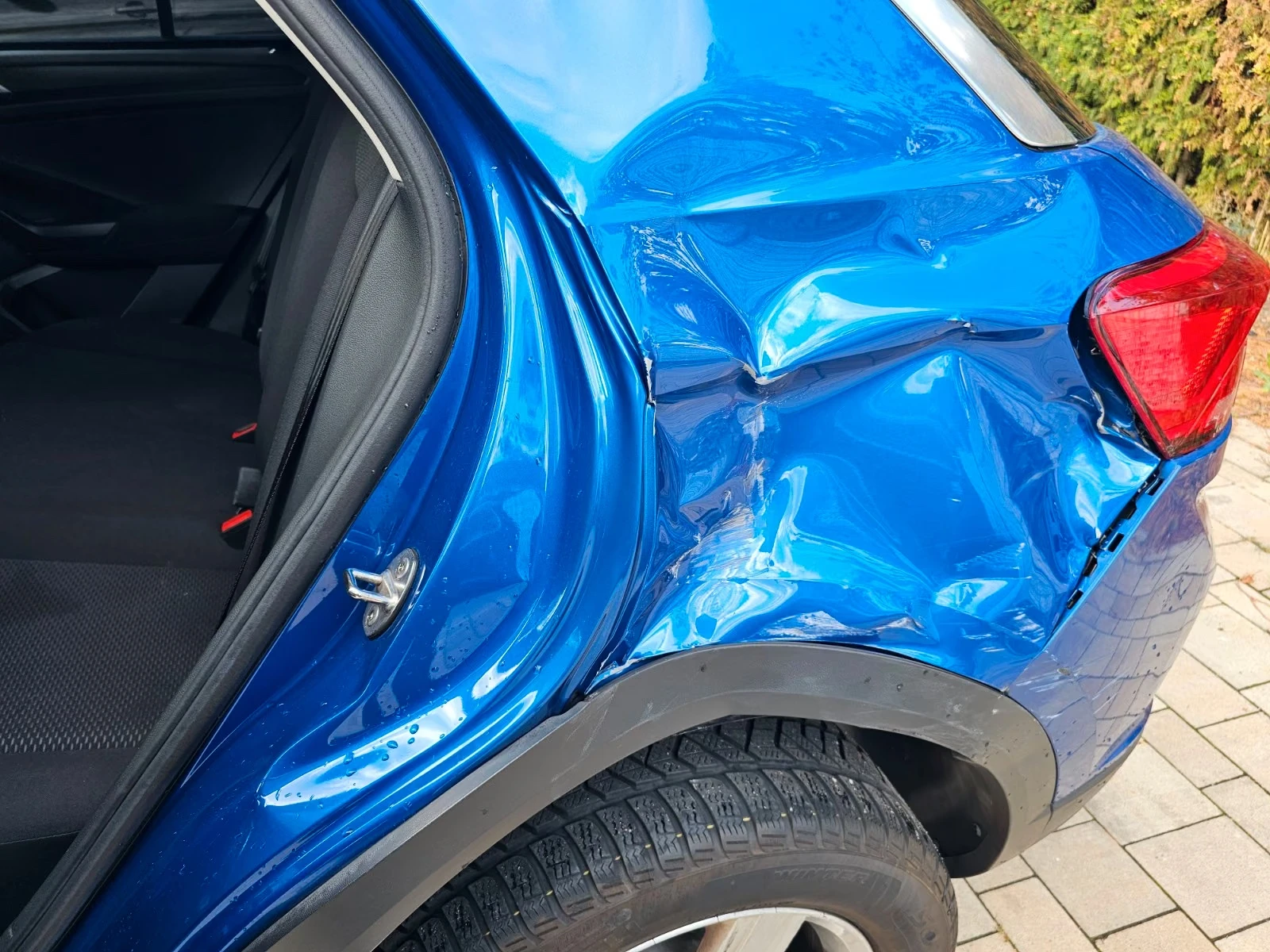 VW T-Roc Basis, снимка 5 - Автомобили и джипове - 56185660