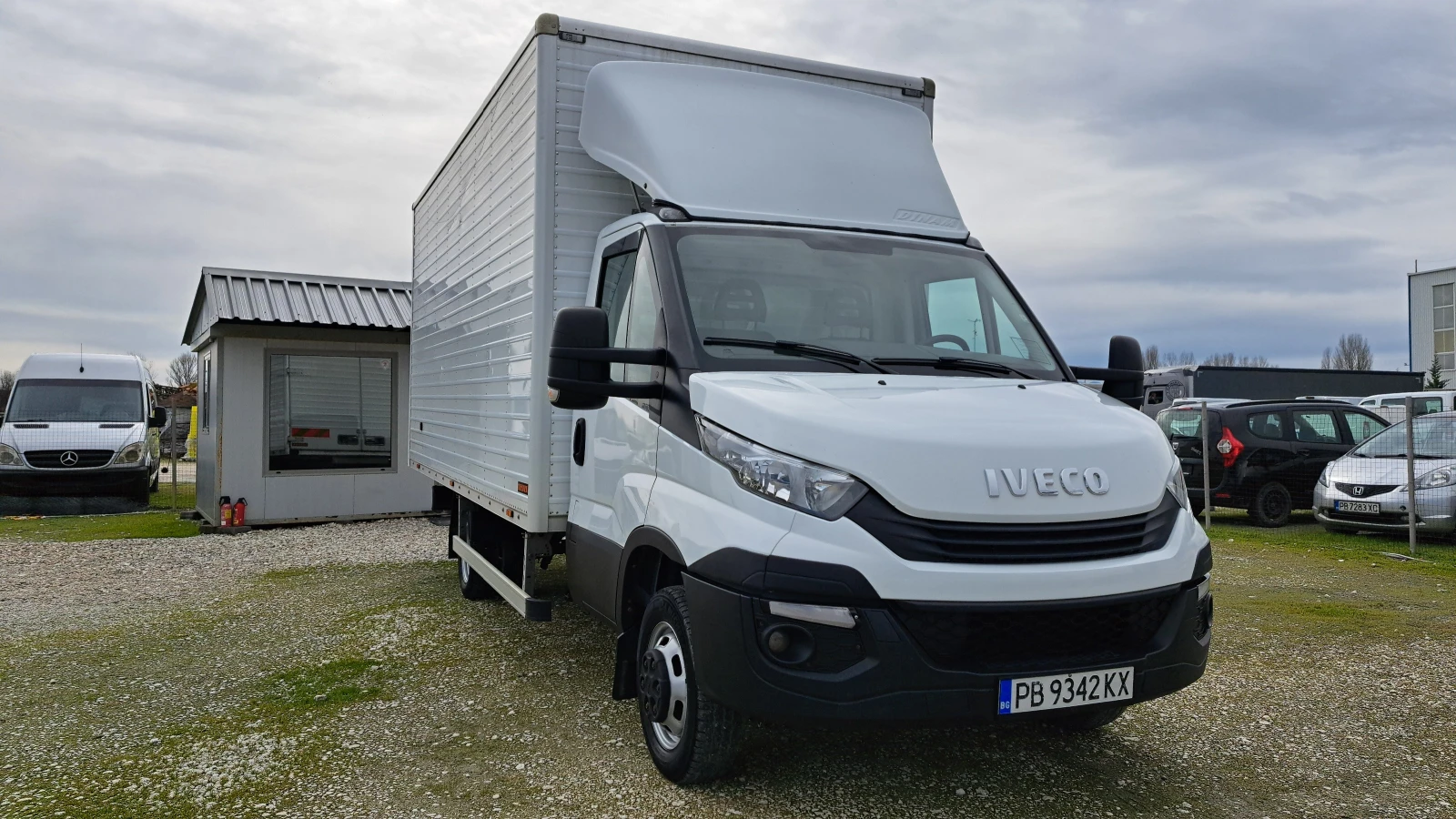 Iveco Daily 50C35-3.0TDI/3.5t-B кат./КЛИМАТИК/ВЪЗДУШНИ ВЪЗГЛАВ - изображение 2