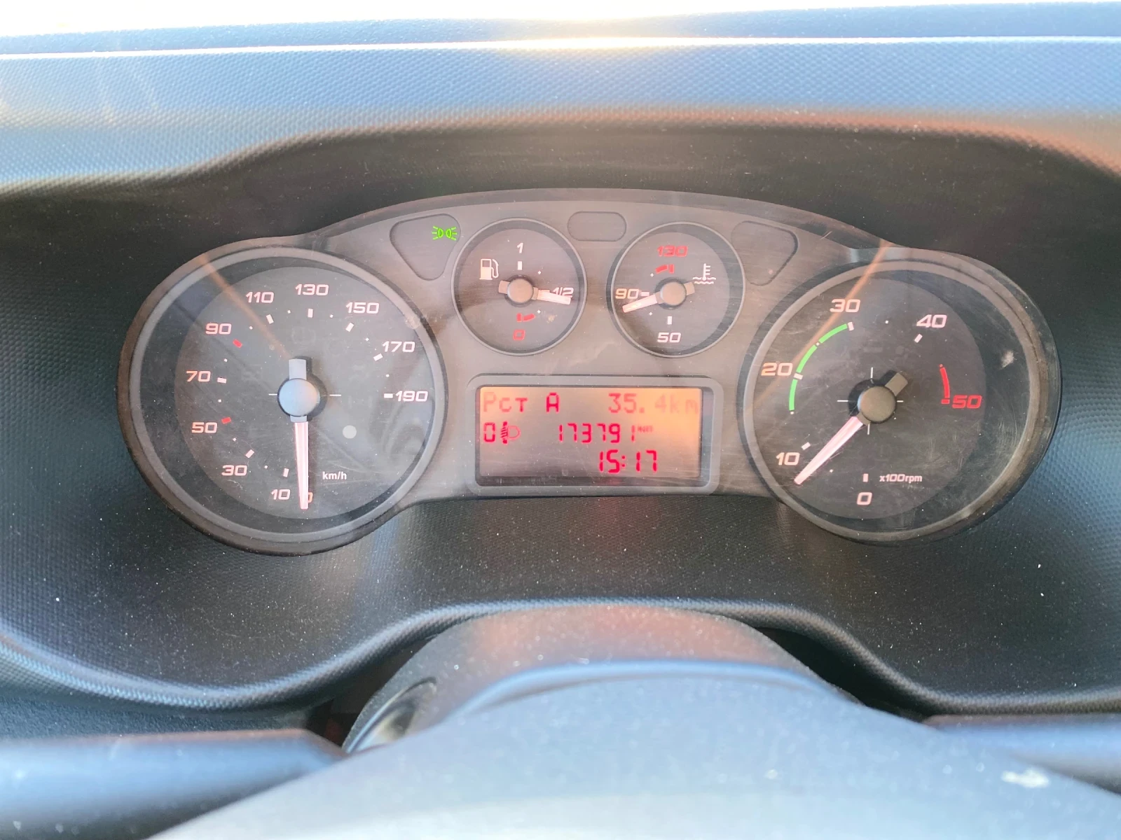 Iveco Daily 3.0 CNG Реални Километри!!!, снимка 10 - Бусове и автобуси - 56328272
