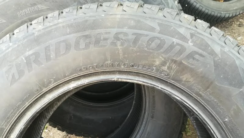 Гуми Зимни 215/70R16, снимка 5 - Гуми и джанти - 26755626