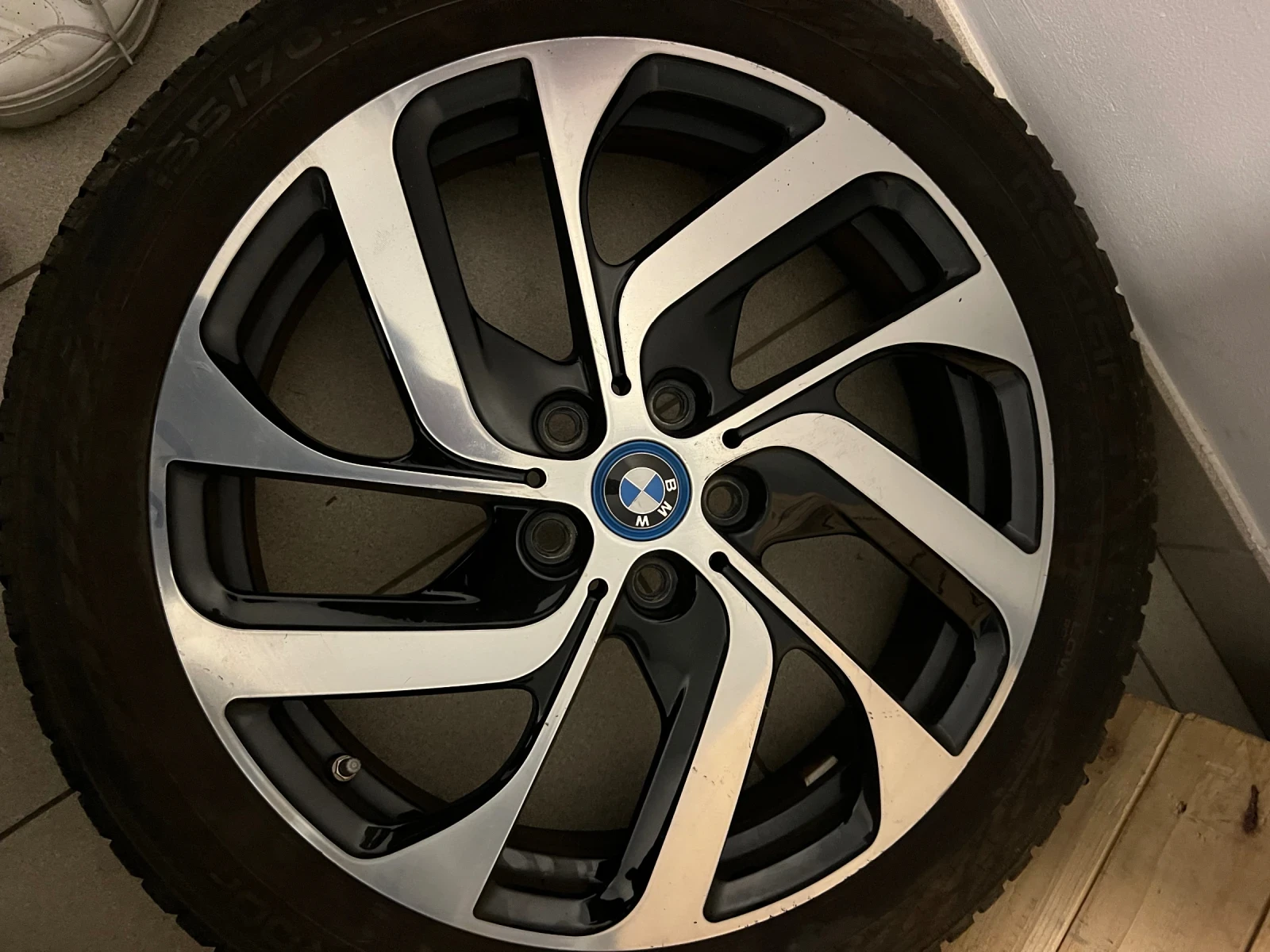 ���� � ������ 155/70R19 �� BMW i3 | Mobile.bg � ����������� 2