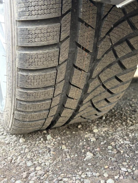 Гуми Зимни 265/35R20, снимка 4 - Гуми и джанти - 52723377