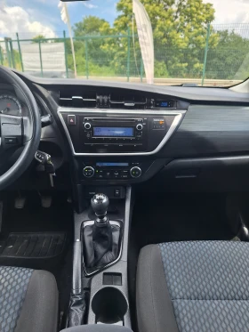 Toyota Auris 1.6-ТОП-132к.с, снимка 12