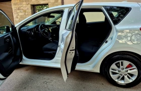 Toyota Auris 1.4d4d-FACE LIFT-navi-veriga-6speed-japan , снимка 13
