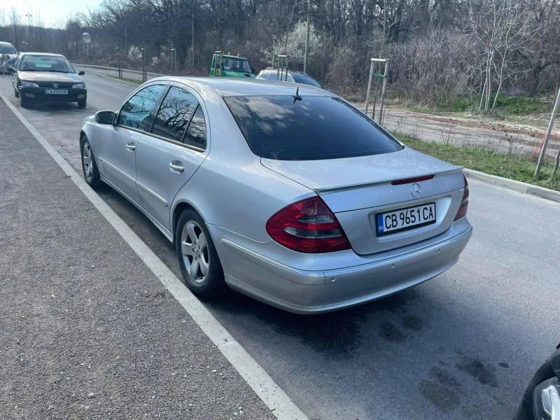 Mercedes-Benz E 270, снимка 7 - Автомобили и джипове - 47314735