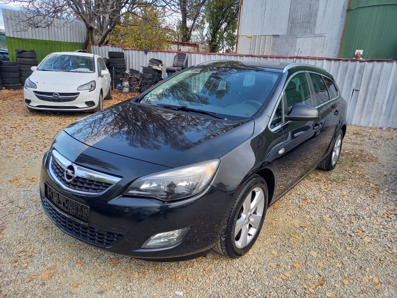 Opel Astra КАТО НОВА, GT SPORT SPECIAL, 1.4T 140 К.С 6 СК., снимка 3 - Автомобили и джипове - 47935302