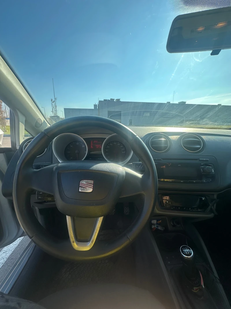 Seat Ibiza ST, снимка 6 - Автомобили и джипове - 48028699