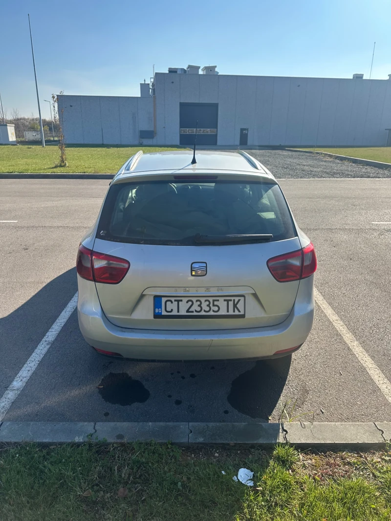 Seat Ibiza ST, снимка 4 - Автомобили и джипове - 48028699