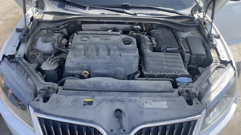 Skoda Superb 2.0 4х4, снимка 8 - Автомобили и джипове - 51185626