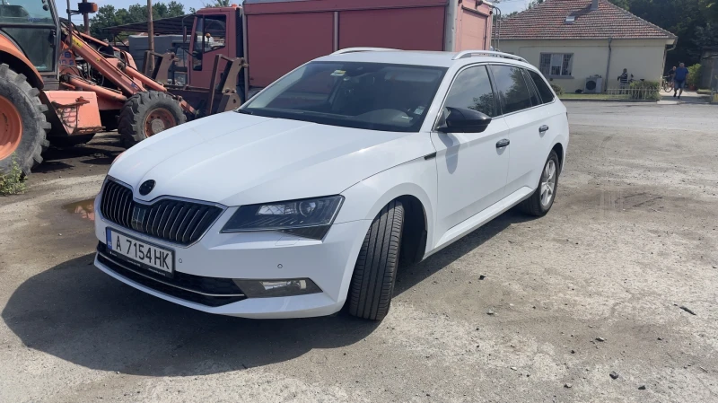 Skoda Superb 2.0 4х4, снимка 6 - Автомобили и джипове - 51185626