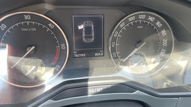 Skoda Superb 2.0 4х4, снимка 5 - Автомобили и джипове - 51185626