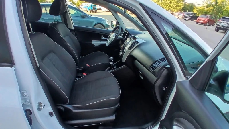 Kia Venga 1, 4 crdi, снимка 10 - Автомобили и джипове - 50809206