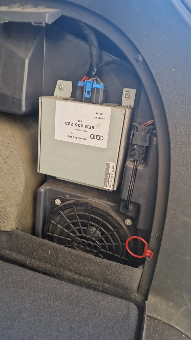 Audi A4 2.5 6ск AYM RNS, снимка 7 - Автомобили и джипове - 52377770