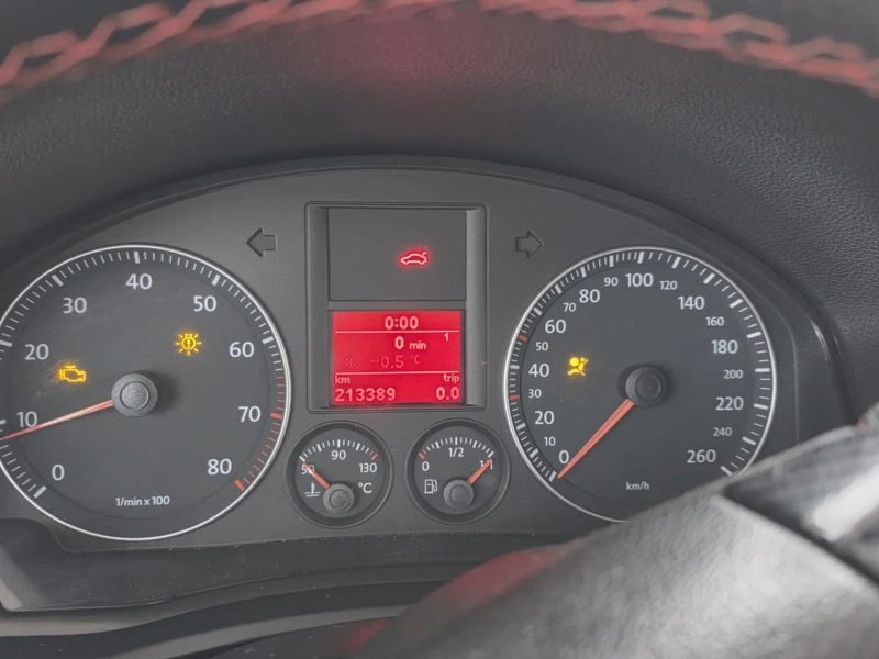 VW Jetta, снимка 5 - Автомобили и джипове - 52811639