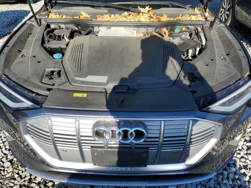 Audi E-Tron PRESTIGE, снимка 12 - Автомобили и джипове - 53424099