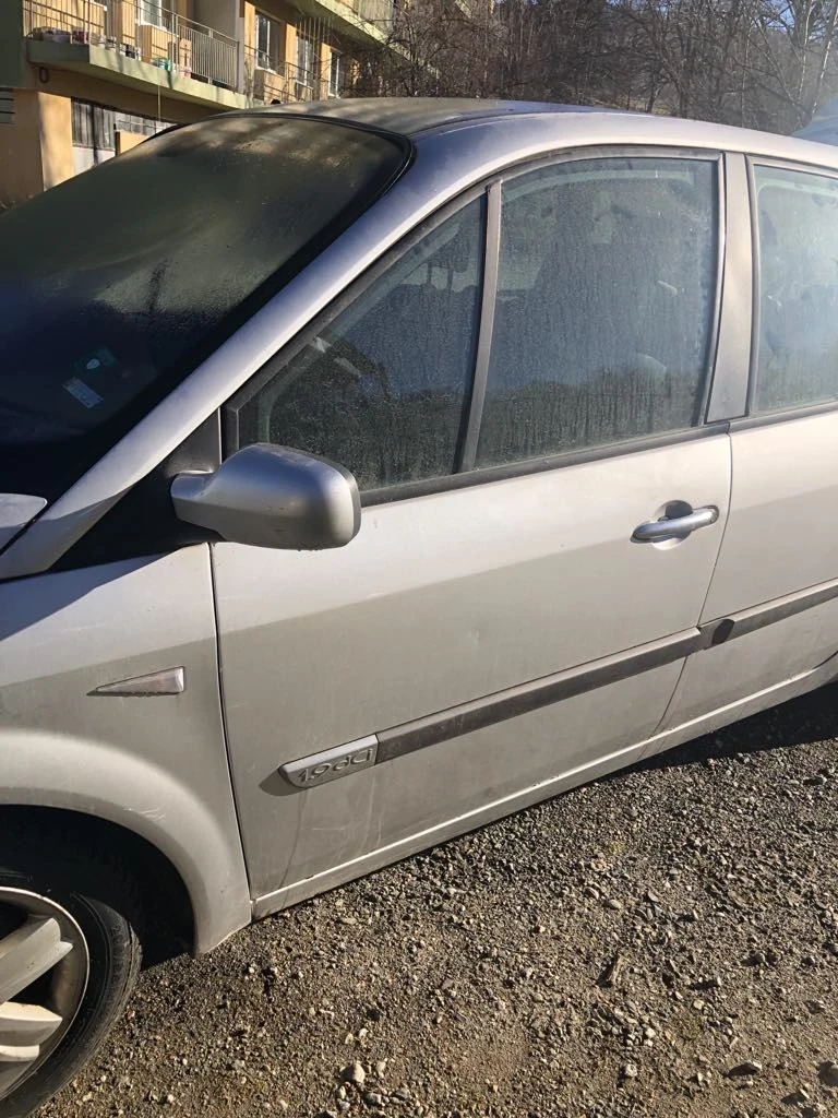 Renault Scenic 1.9dci 120hp, снимка 3 - Автомобили и джипове - 49170980