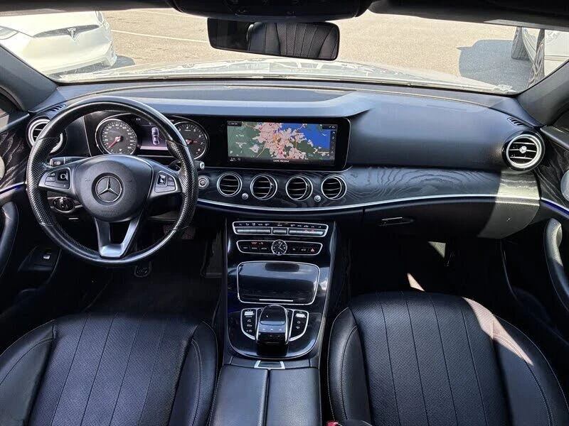 Mercedes-Benz E 300  - изображение 7