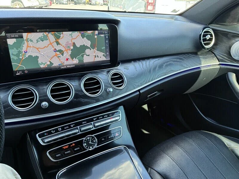 Mercedes-Benz E 300  - изображение 10