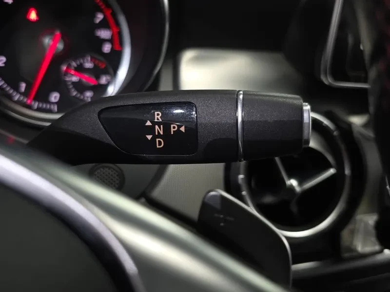 Mercedes-Benz CLA 2.5, снимка 9 - Автомобили и джипове - 54287784