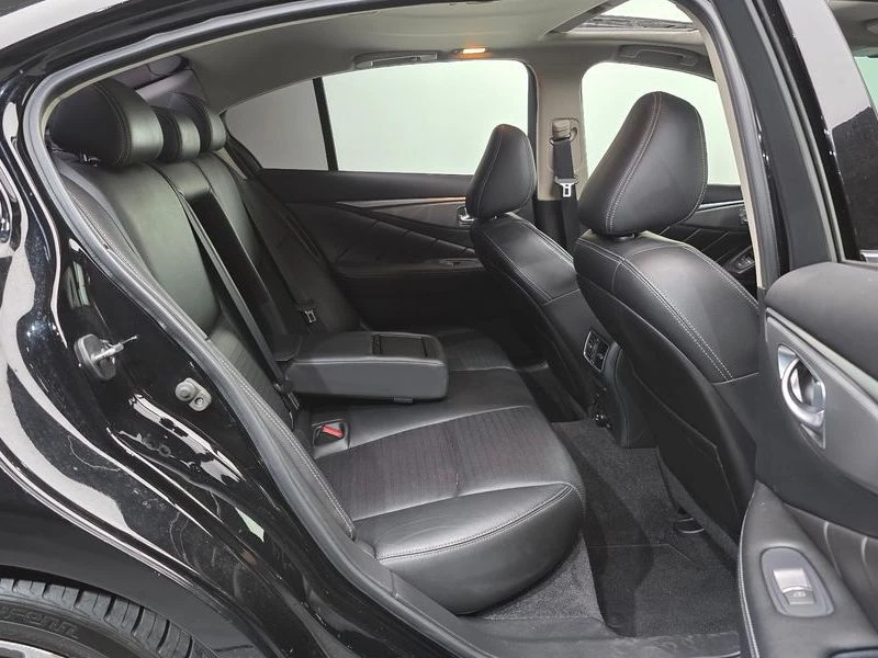 Infiniti Q50 3.5 Automatic, снимка 11 - Автомобили и джипове - 55975941