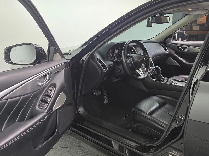Infiniti Q50 3.5 Automatic, снимка 10 - Автомобили и джипове - 55975941